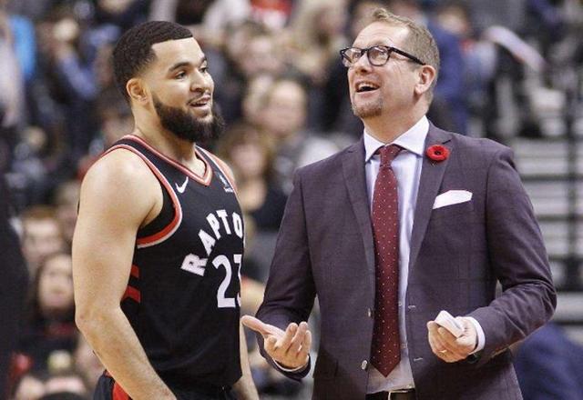 坐镇伯纳乌 坐镇伯纳乌