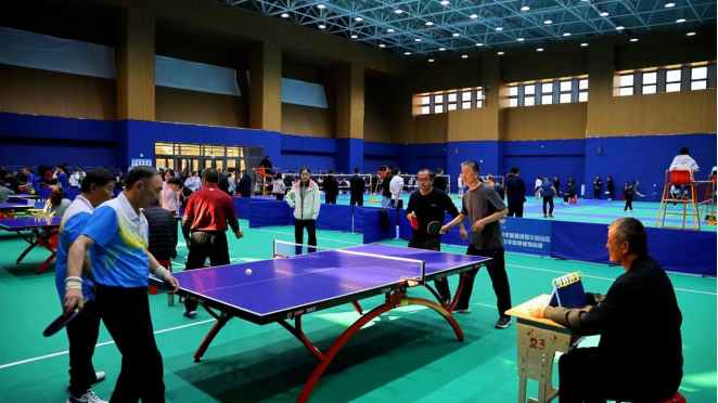 和翁泓阳而 和翁泓阳而