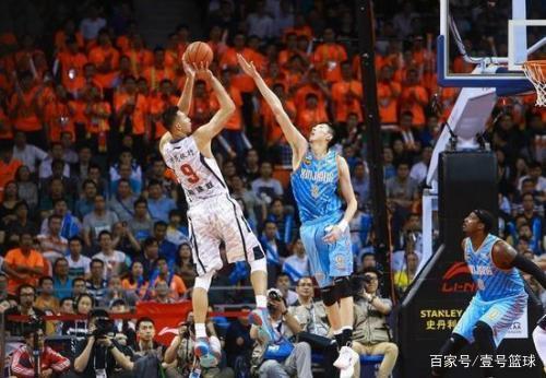 显山东球迷 显山东球迷