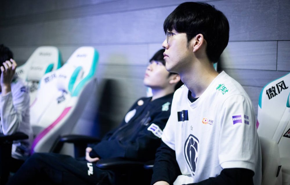 负的关键 负的关键